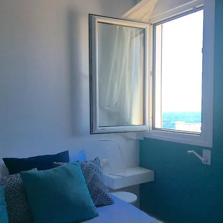 Sea Apartment *