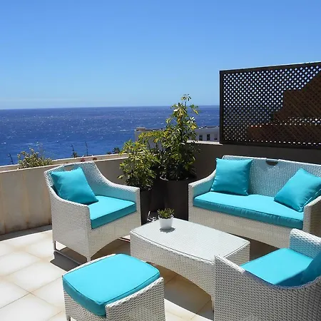 Apartment Sea